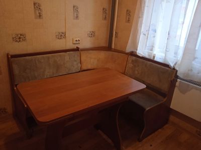 Лот: 19435623. Фото: 1. Стол раздвижной и уголок кухонный... Столы, стулья, обеденные группы
