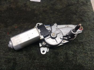Лот: 21410203. Фото: 1. моторчик заднего дворника Toyota... Двигатель и элементы двигателя