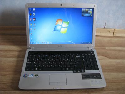 Лот: 7460255. Фото: 1. Ноутбук Samsung NP-R530 б/у. Ноутбуки