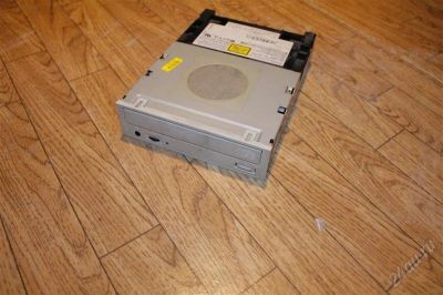 Лот: 1307317. Фото: 1. cd-rom. Приводы CD, DVD, BR, FDD