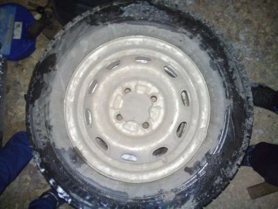 Лот: 6727198. Фото: 1. Шины на дисках 175/70 R13 Bridgestone. Шины на дисках