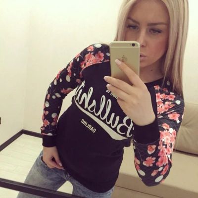 Лот: 5300612. Фото: 1. Продам свитшот 2. Другое (женская одежда)