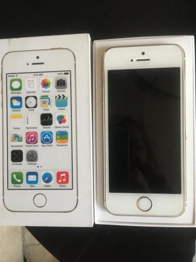 Лот: 11407907. Фото: 1. Продам IPhone 5S. Смартфоны