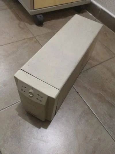 Лот: 18597393. Фото: 1. ИБП APC Smart-UPS SU420INET нет... Инверторы, ИБП