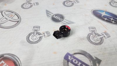Лот: 23586477. Фото: 1. Датчик детонации Jeep Grand Cherokee... Электрооборудование
