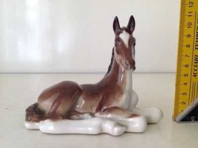 Лот: 16237250. Фото: 1. Статуэтка фигурка лошадка лфз. Фарфор, керамика