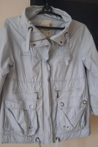 Лот: 8031877. Фото: 1. Продам ветровку Pull and Bear. Верхняя одежда
