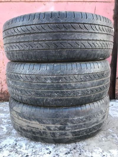 Лот: 11273958. Фото: 1. Пара Michelin Energy MXV4 S8 235... Шины