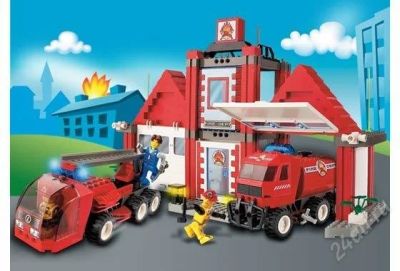 Лот: 2424827. Фото: 1. LEGO Пожарная станция на возраст... Конструкторы