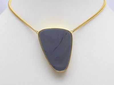Лот: 12255789. Фото: 1. СЕРЕБРЯНОЕ КОЛЬЕ С ДЫМЧАТЫМ КРИСТАЛЛОМ... Колье