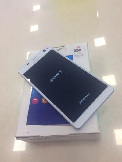 Лот: 11444799. Фото: 1. Смартфон Sony Xperia C4. Смартфоны