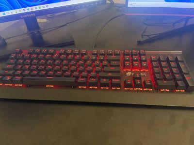 Лот: 23608500. Фото: 1. Игровая клавиатура oklick950G. Клавиатуры и мыши