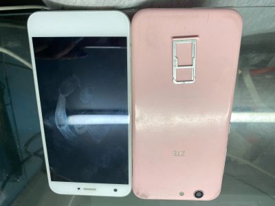 Лот: 16679476. Фото: 1. ZTE Blade z10 смартфон. Дисплеи, дисплейные модули, тачскрины
