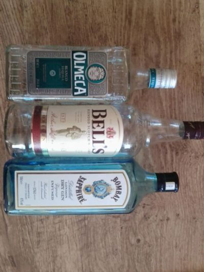 Лот: 5640008. Фото: 1. Бутылки для интерьера. Бутылки, пробки, этикетки