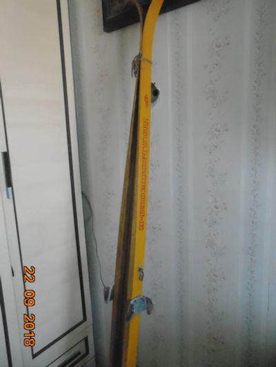 Лот: 12146011. Фото: 1. лыжи советские деревянные. Лыжи