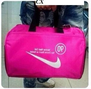 Лот: 7315856. Фото: 1. Сумка NIKE небольшая, цвет: розовый. Фитнес, аэробика и гимнастика