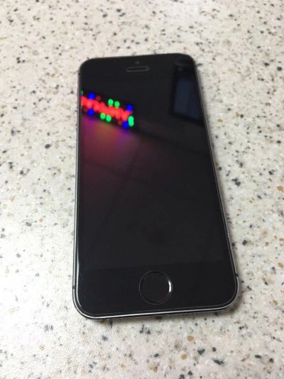 Лот: 10346478. Фото: 1. iPhone 5s 16gb Space Grey. Смартфоны
