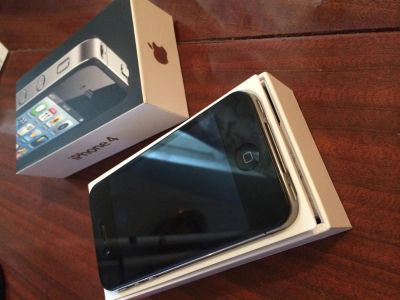 Лот: 4500023. Фото: 1. iPhone 4. Смартфоны