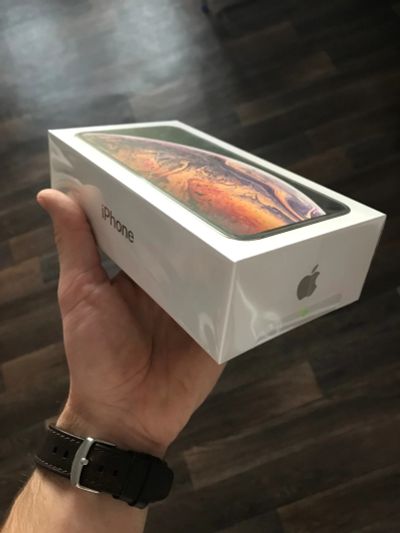 Лот: 12707924. Фото: 1. Новый iPhone XS Max 64Gb Gold... Смартфоны