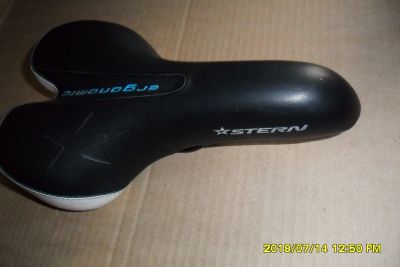 Лот: 11792930. Фото: 1. Комфортное седло Stern Ergonomic... Запчасти
