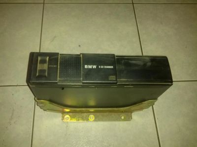 Лот: 5470541. Фото: 1. BMW 5 E39 CD changer. Чейнджеры