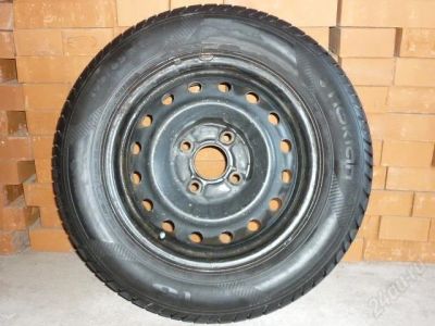 Лот: 1732945. Фото: 1. Шины NOKIAN i-3 (май 2011г.) 195x65... Шины на дисках