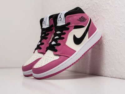 Лот: 20233762. Фото: 1. Кроссовки Nike Air Jordan 1 Mid... Кеды, кроссовки, слипоны