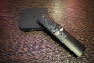 Лот: 19974473. Фото: 1. Smart tv приставка Xiaomi Mi BOX... Медиаплееры