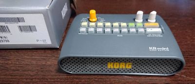 Лот: 17059961. Фото: 1. Драм-машина Korg KR mini. Ударные