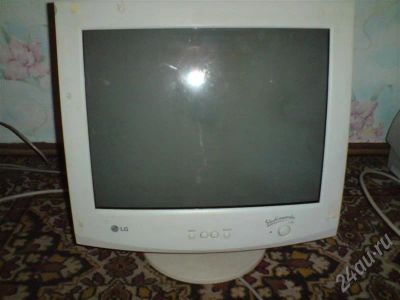 Лот: 374560. Фото: 1. Монитор LG 17дюймов. ЭЛТ-мониторы