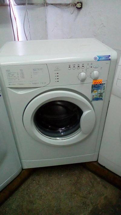 Лот: 11890690. Фото: 1. Стиральная машина INdesit .Рабочая... Стиральные машины