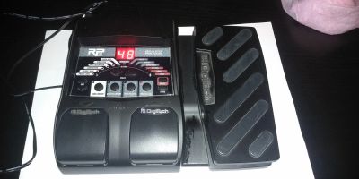 Лот: 11895379. Фото: 1. Гитарный процессор digitech rp90. Гитарные эффекты и комбоусилители