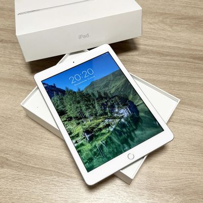 Лот: 19150153. Фото: 1. Планшет Apple iPad 6-ого поколения... Планшеты