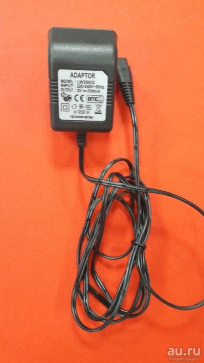 Лот: 10683681. Фото: 1. Сетевое зарядное устройство Adaptor... Зарядные устройства, блоки питания, адаптеры сетевые для смартфонов