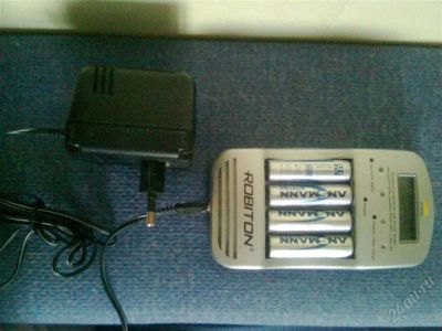 Лот: 908215. Фото: 1. зарядное устройство Robiton smart... Зарядные устройства, блоки питания для бытовой техники