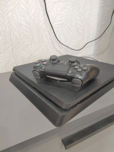 Лот: 15080239. Фото: 1. Playstation 4 slim ps4 с играми... Консоли