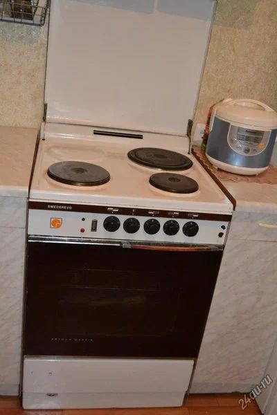 Лот: 5135317. Фото: 1. продам электро плиту в исправном... Плиты, духовые шкафы, варочные поверхности