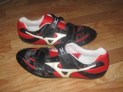 Лот: 896698. Фото: 1. Шиповки MIZUNO. Кеды, кроссовки, слипоны