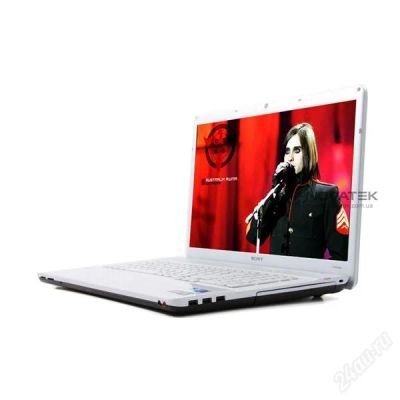 Лот: 2068545. Фото: 1. Белый игровой 17-дюймовый SONY... Ноутбуки