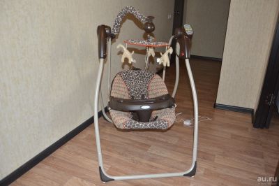 Лот: 10417112. Фото: 1. Электрокачеля Graco. Ходунки, прыгунки, качели