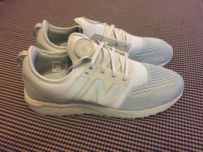 Лот: 12657888. Фото: 1. New Balance 44,5" (100% оригинал... Кеды, кроссовки, слипоны