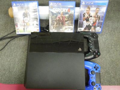 Лот: 10511110. Фото: 1. Консоль Sony PlayStation 4/2 геймпада... Игровые приставки, консоли