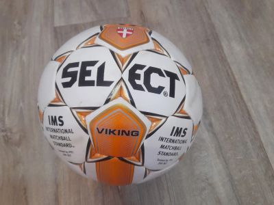 Лот: 20407267. Фото: 1. Мяч футбольный select 5 viking. Мячи, ракетки, шайбы, клюшки