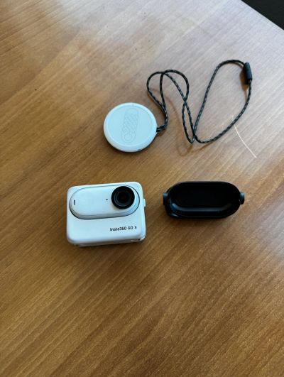 Лот: 21983541. Фото: 1. Экшн камера Insta 360 go 3, 64gb. Экшн камеры