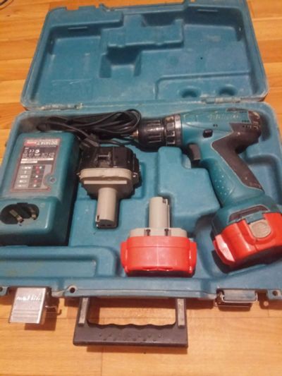 Лот: 21171581. Фото: 1. Шуруповерт Makita 12v. Электроинструмент