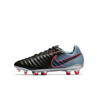 Лот: 11219184. Фото: 1. Бутсы Nike Legend Legend VII. Кеды, кроссовки, слипоны