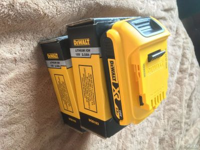 Лот: 17990514. Фото: 1. Аккумуляторы dewalt 18v 2.0ah. Электроинструмент