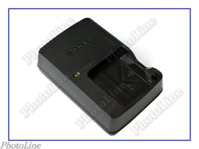 Лот: 10035150. Фото: 1. Зарядное устройство Sony BC-CSN... Аккумуляторы, зарядные
