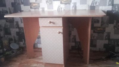 Лот: 6749955. Фото: 1. Стол кухонный, Срочно продам... Столы, стулья, обеденные группы