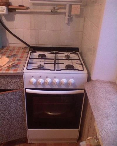 Лот: 1408281. Фото: 1. Продам газовую плиту. Плиты, духовые шкафы, варочные поверхности